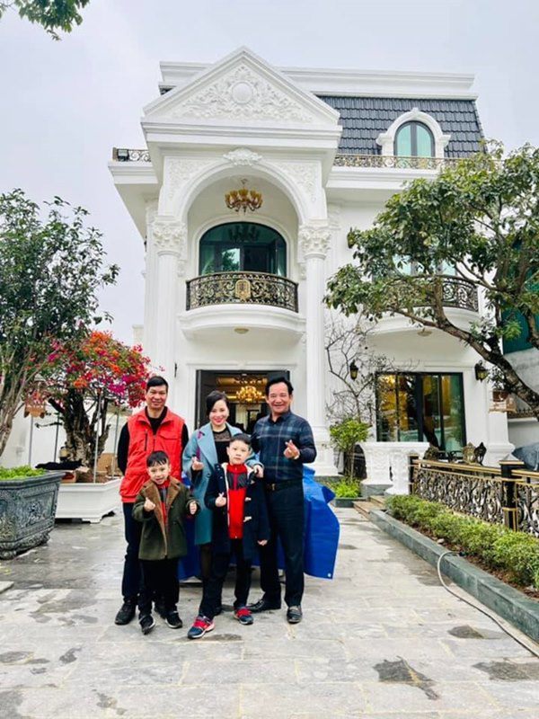 Từng sống khu tập thể, Quang Tèo giờ sở hữu 'biệt thự nhà vườn' bạc tỷ - Ảnh 3.