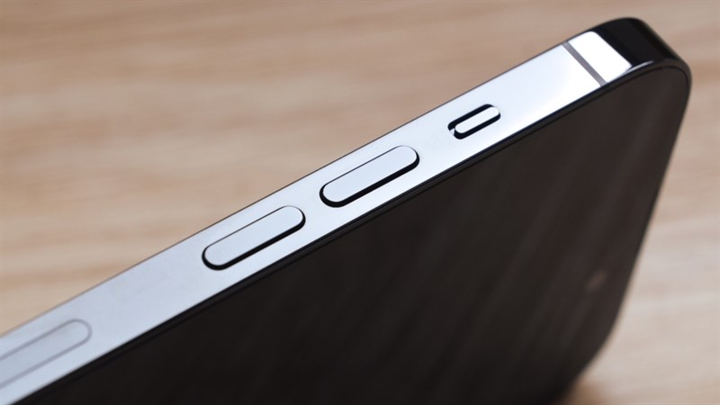 Lộ diện thiết kế đỉnh của iPhone 15 Pro Max, khác biệt với loạt iPhone ra mắt 10 năm qua - Ảnh 3.
