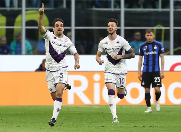 Inter Milan thua Fiorentina 0-1 ngay trên sân nhà ở Serie A