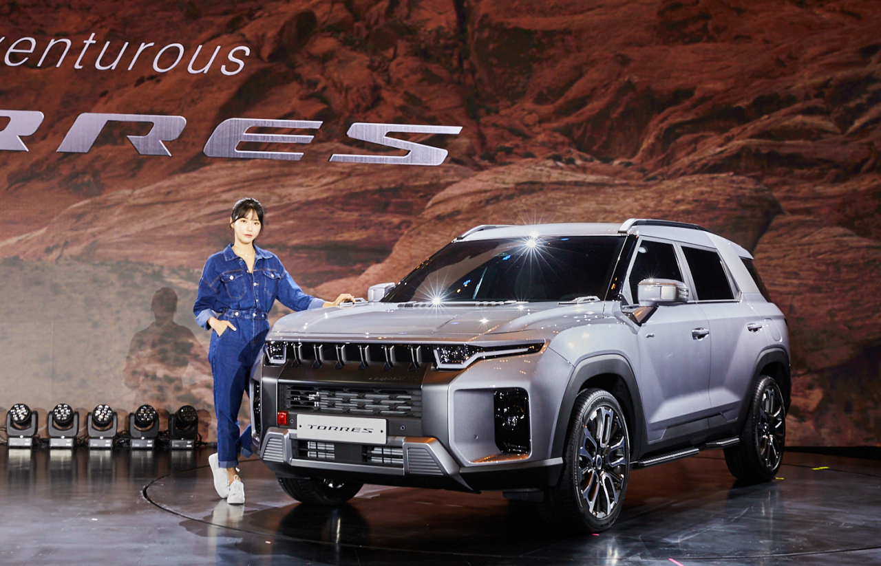 SSANGYONG MUSSO XE BÁN TẢI ĐA DỤNG VẬN HÀNH BỀN BỈ THEO THỜI GIAN