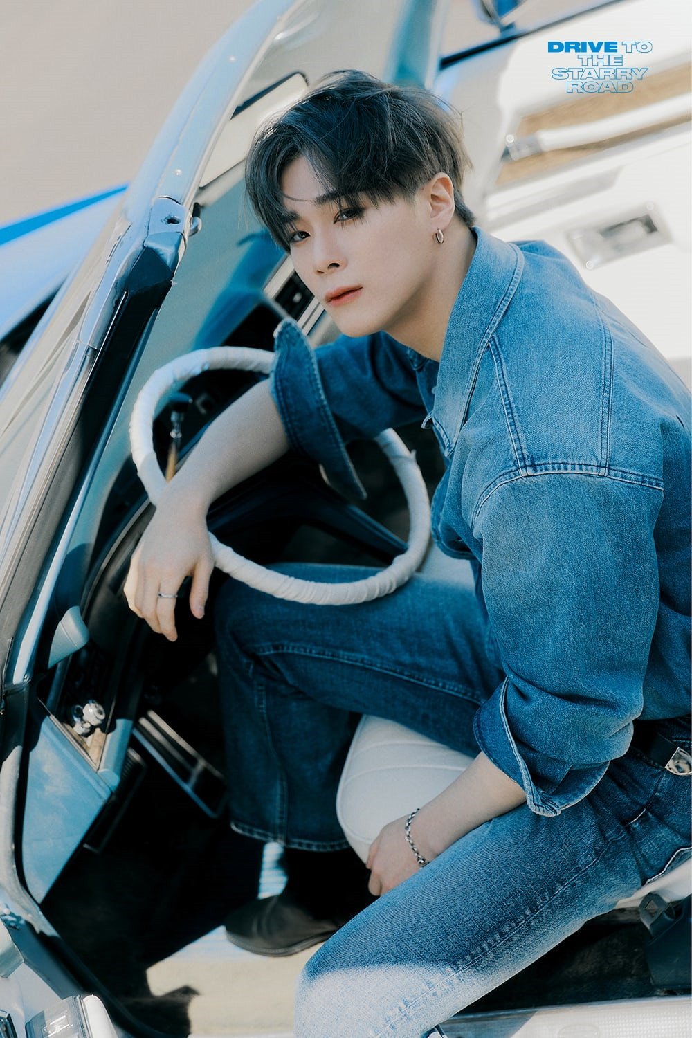 Moonbin (ASTRO) - phái nam idol vừa mới đây đời: Chung group với mỹ phái nam chuyện tranh Cha Eunwoo, từng được gọi là thánh cover group phái nữ - Hình ảnh 4.
