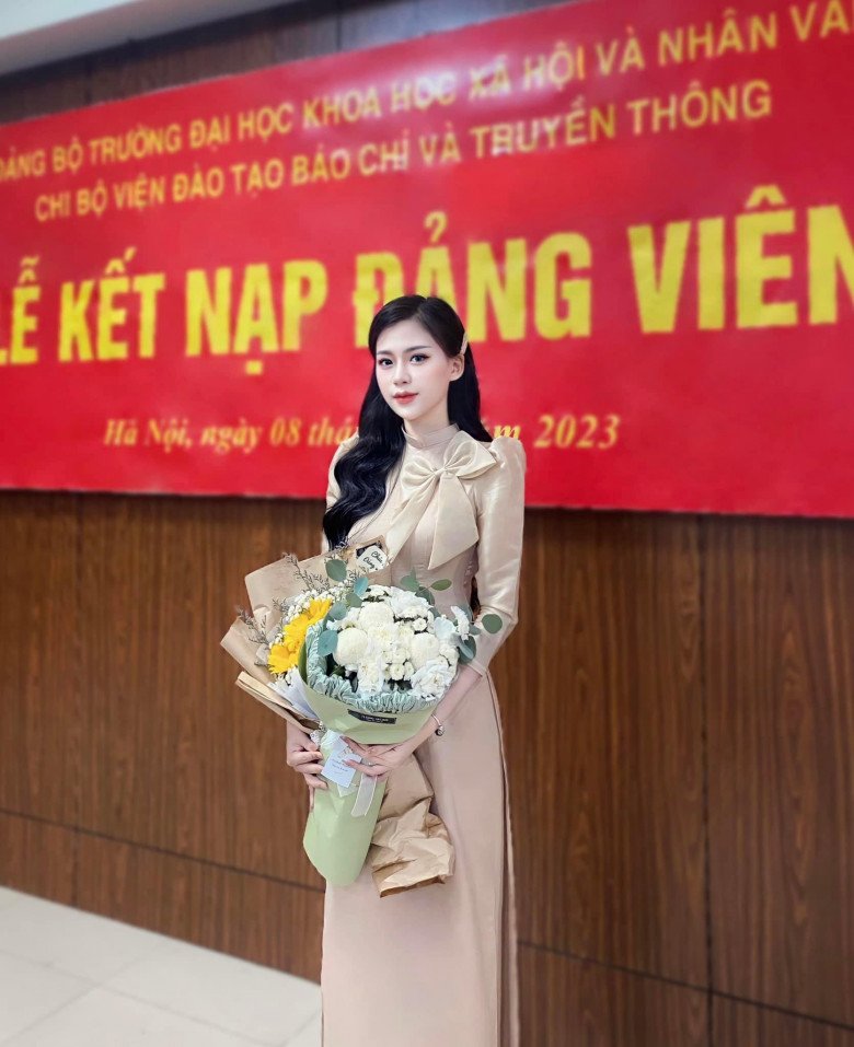 Nữ sinh 2k1 ghi danh vào cuộc thi hoa hậu: Là thủ khoa đầu vào trường top, giỏi ngoại ngữ nhưng mặt mộc mới mê! - Ảnh 2.