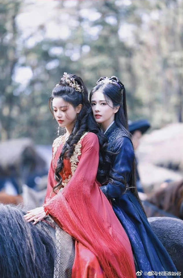 Phát sốt với cảnh 2 mỹ nữ đẹp nhất 'Trường nguyệt tẫn minh' ôm ấp thân thiết, fan đẩy thuyền rần rần trên Weibo - Ảnh 2.