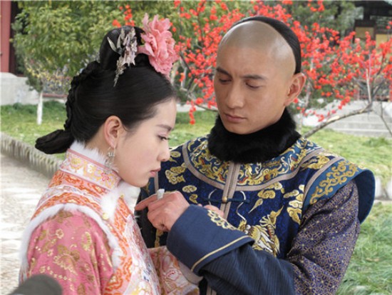 Những cặp 'trâu già gặm cỏ non' thành công hiếm hoi của phim Trung: Cái tên cuối cưới luôn nhau dù hơn kém 17 tuổi - Ảnh 9.