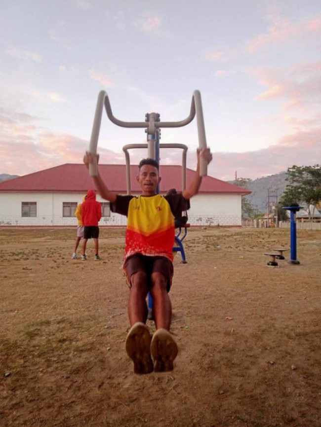 VĐV Timor Leste chuẩn bị SEA Games với bữa ăn thiếu dinh dưỡng, giày mòn vẹt - Ảnh 5.