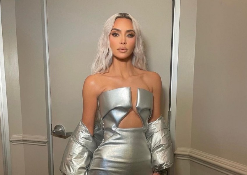 Kim Kardashian hạnh phúc từ bỏ vị thế ngôi sao để làm luật sư