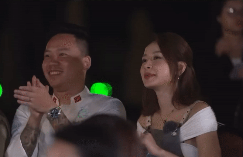 Hoà Minzy xúc động rơi nước mắt khi quay trở lại chương trình, Chi Pu cùng dàn sao nhiệt tình nhún nhảy cổ vũ - Ảnh 5.