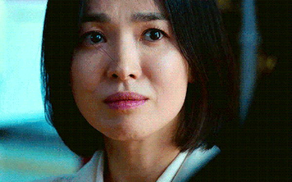 Song Hye Kyo tái sinh sau cơn bầm dập ly hôn: Thị phi bốn bề vì cái bóng Song Joong Ki và giọt nước mắt tìm lại hạnh phúc đơn thuần - Ảnh 8.