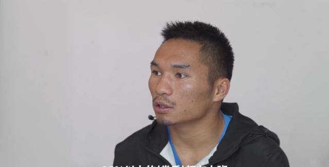 Nhà vô địch Trung Quốc nối gót Lý Tiểu Long sang Việt Nam thi đấu: Phải làm shipper kiếm sống, bỏ đại học theo boxing - Ảnh 3.