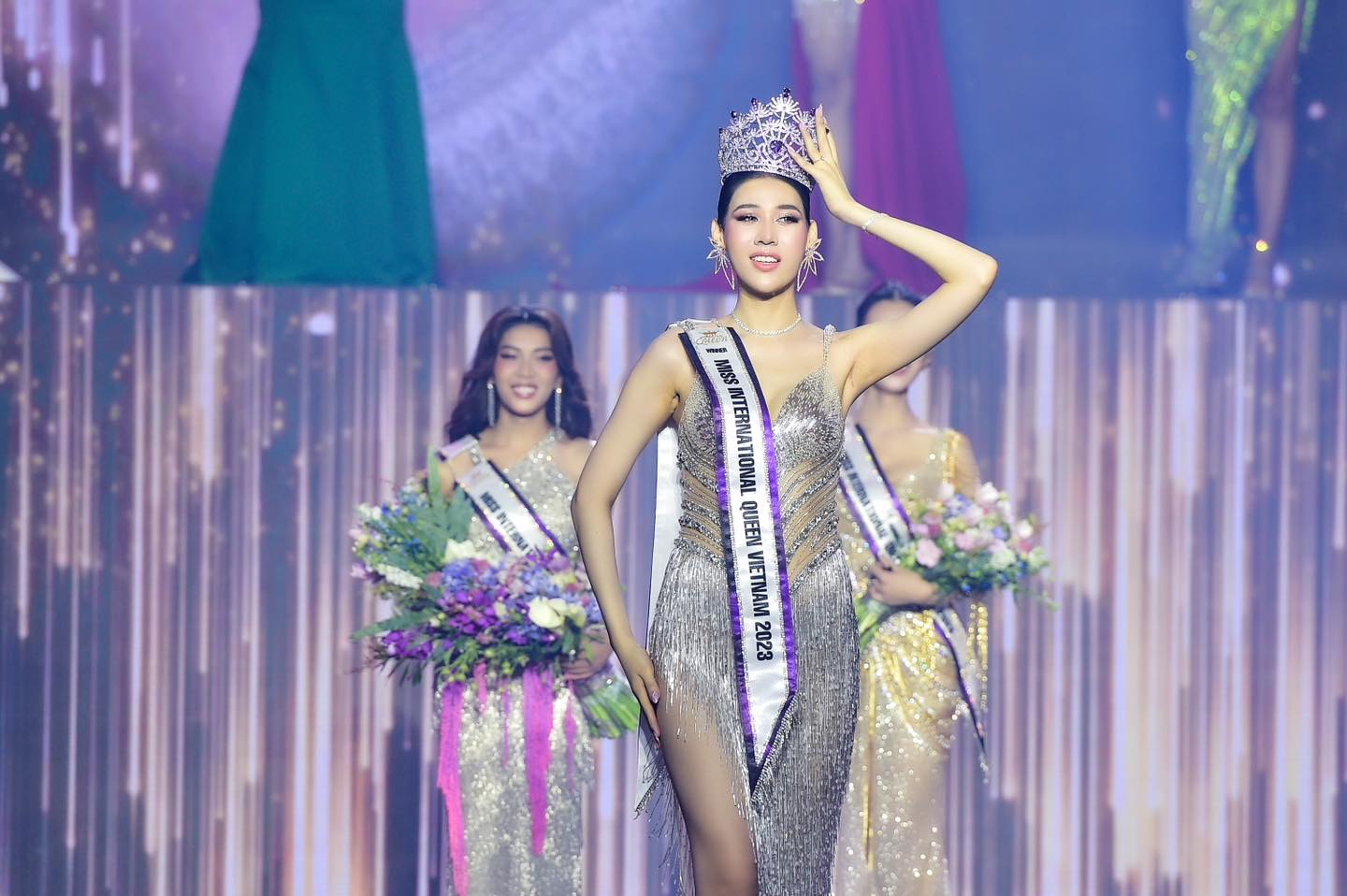 Top 3 Miss International Queen Vietnam 2023 dừng hoạt động giao lưu hậu đăng quang  - Ảnh 1.