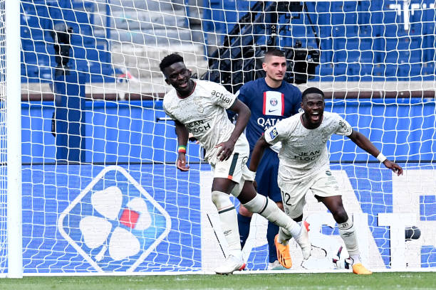 PSG thua Lorient 1-3 ở vòng 33 Ligue 1