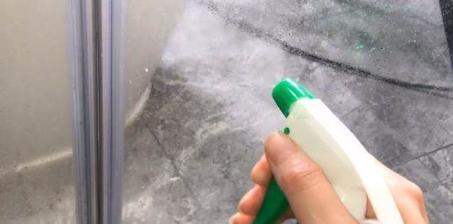 Trộn nước giải khát có gas với xà phòng - mẹo giúp làm sạch mọi góc bẩn trong phòng tắm - Ảnh 7. Trộn nước giải khát có gas với xà phòng - mẹo giúp làm sạch mọi góc bẩn trong phòng tắm - Ảnh 7.