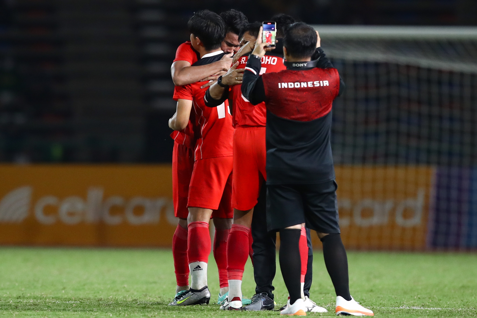 Beckham của Indonesia bật khóc nức nở trong trận chung kết kỳ lạ bậc nhất lịch sử SEA Games - Ảnh 5.