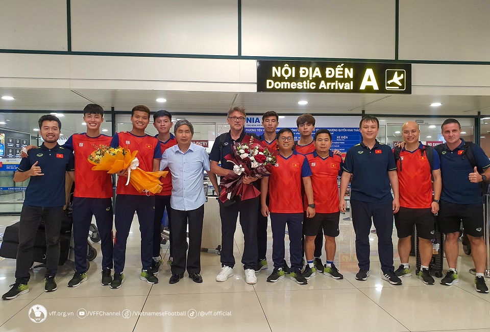 HLV Troussier cùng U22 Việt Nam coi trọng Panda Cup - Ảnh 3.
