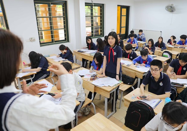 Năm học 2023-2024: Hà Nội tạm dừng hỗ trợ, thu học phí ở mức sàn - Ảnh 2.