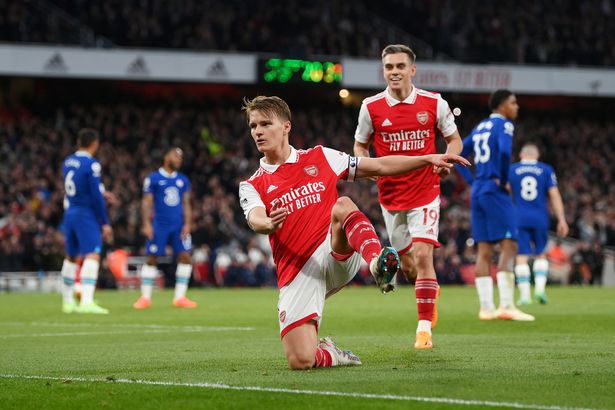 Điểm nhấn Arsenal 3-1 Chelsea: Man City đã thấy áp lực, sự thay đổi của Arteta được đền đáp - Ảnh 4.