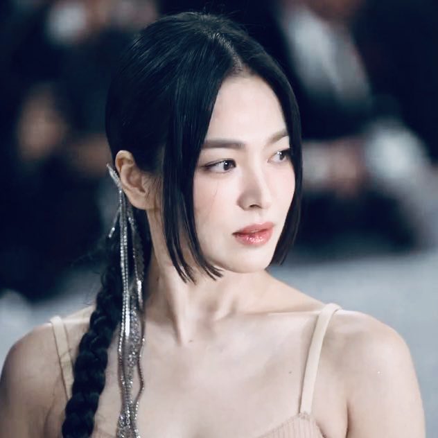 Song Hye Kyo khiến 2 triệu người cùng dàn mỹ nhân Hàn “đổ gục” với màn khoe visual đỉnh cao tại Met Gala - Ảnh 7.