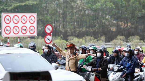 Hà Nội tổ chức lại giao thông hai nút giao cầu Định Công và đường Lê Trọng Tấn - Ảnh 1.