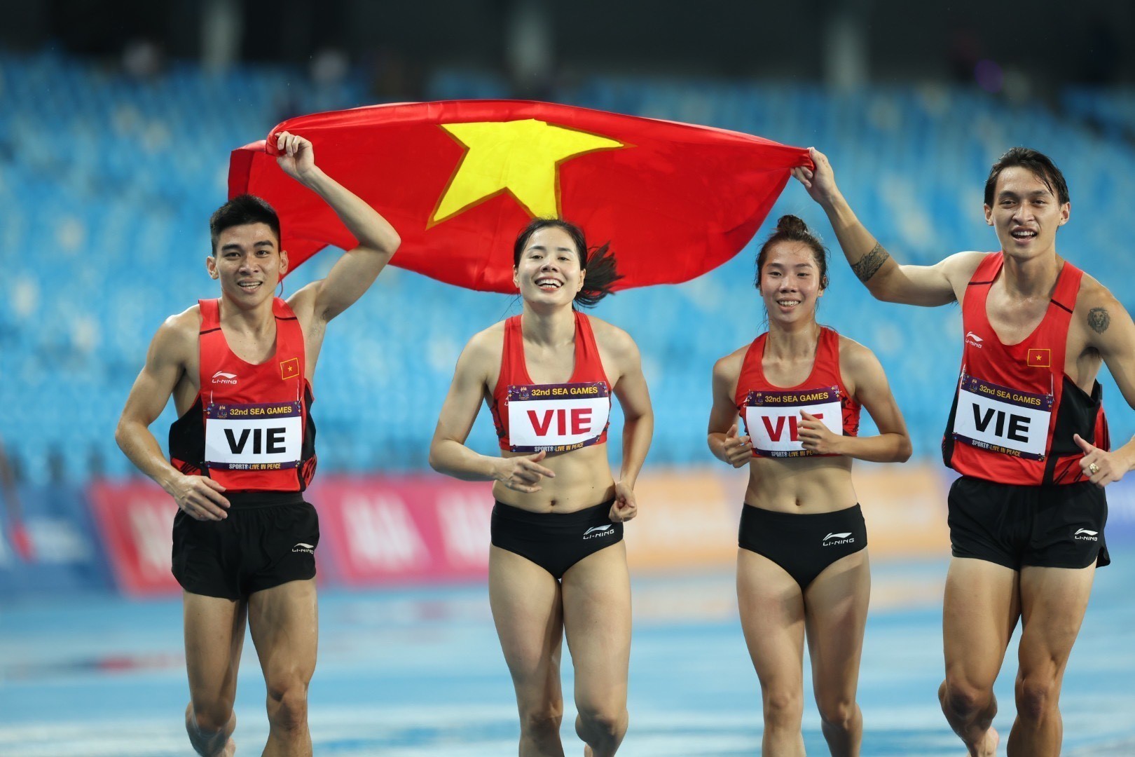 Thể thao Việt Nam tại SEA Games 32 ngày 8/5: Ngày ‘vàng’ của điền kinh và bơi lội - Ảnh 2.