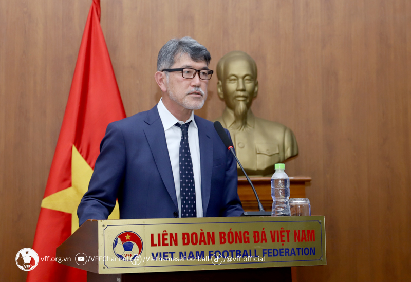 Tân giám đốc kỹ thuật VFF chung tham vọng đưa Việt Nam dự World Cup với HLV Troussier - Ảnh 2.