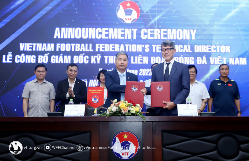 Tân giám đốc kỹ thuật VFF chung tham vọng đưa Việt Nam dự World Cup với HLV Troussier - Ảnh 3.