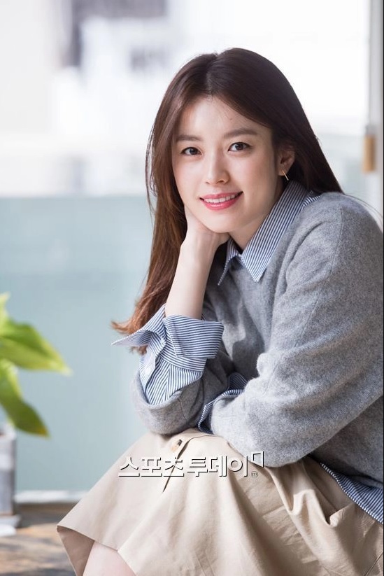 Han Hyo Joo: 'Bảo vật màn ảnh' dính loạt thị phi khiến danh tiếng tụt dốc - Ảnh 2.