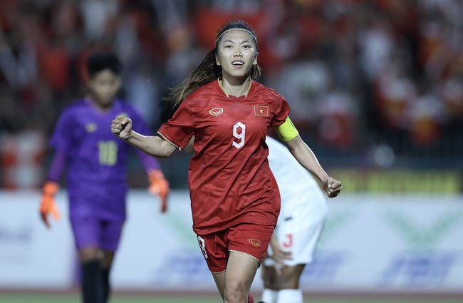Huỳnh Như, Thanh Nhã nỗ lực hết sức, ĐT nữ Việt Nam vẫn nhận thất bại đầu tiên sau 2 trận toàn thắng tại châu Âu - Ảnh 3.