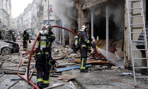 Pháp: Gần 40 người bị thương và mất tích trong vụ nổ khí gas ở trung tâm thủ đô Paris - Ảnh 1.