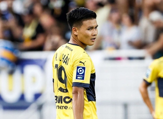 Quang Hải kiếm tiền tỷ dù đóng góp hạn chế tại Pau FC - Ảnh 3.