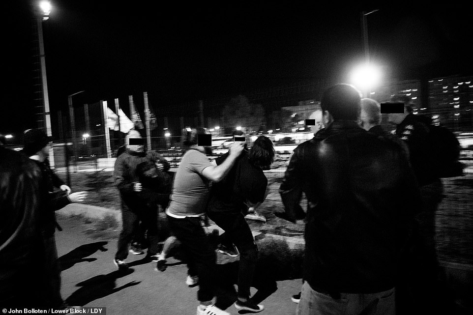 Bên trong thế giới ngầm bóng đá: Các Hooligan có quy tắc bạo lực khó ai sánh kịp - Ảnh 4.