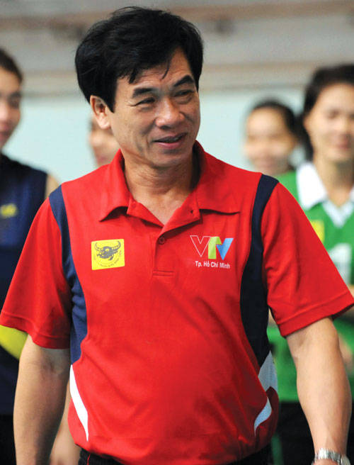 Cựu HLV CLB VTV Bình Điền Long An và tuyển Việt Nam Lương Khương Thượng là người đưa Thanh Thúy đến với bóng chuyền