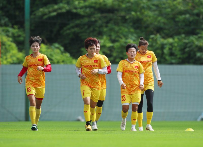 HLV Mai Đức Chung chốt danh sách dự World Cup, tuyển nữ Việt Nam háo hức chờ lên đường - Ảnh 3.