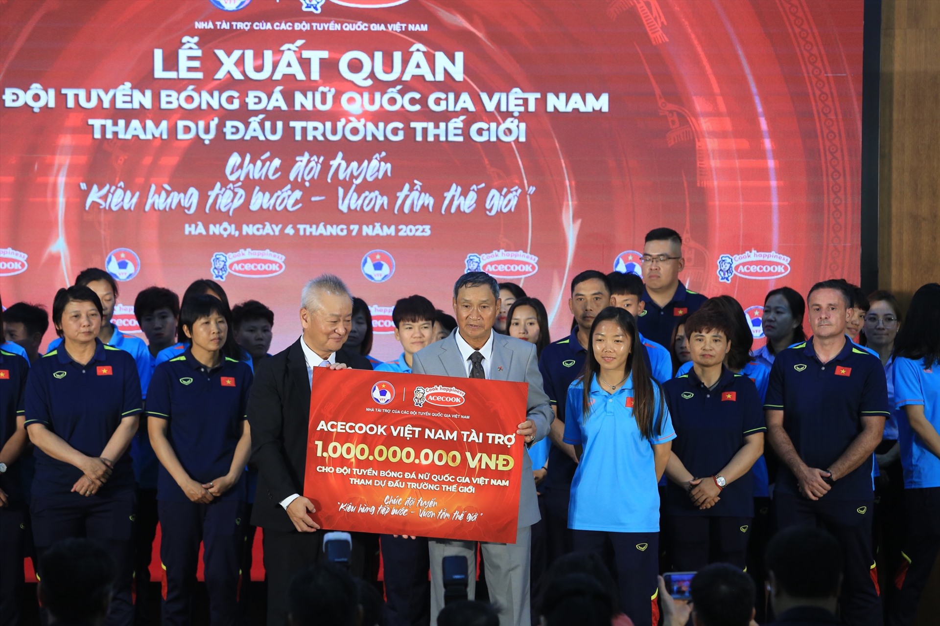 Tuyển nữ Việt Nam xuất quân dự World Cup: Thêm 1 tỷ đồng tiền thưởng - Ảnh 3.