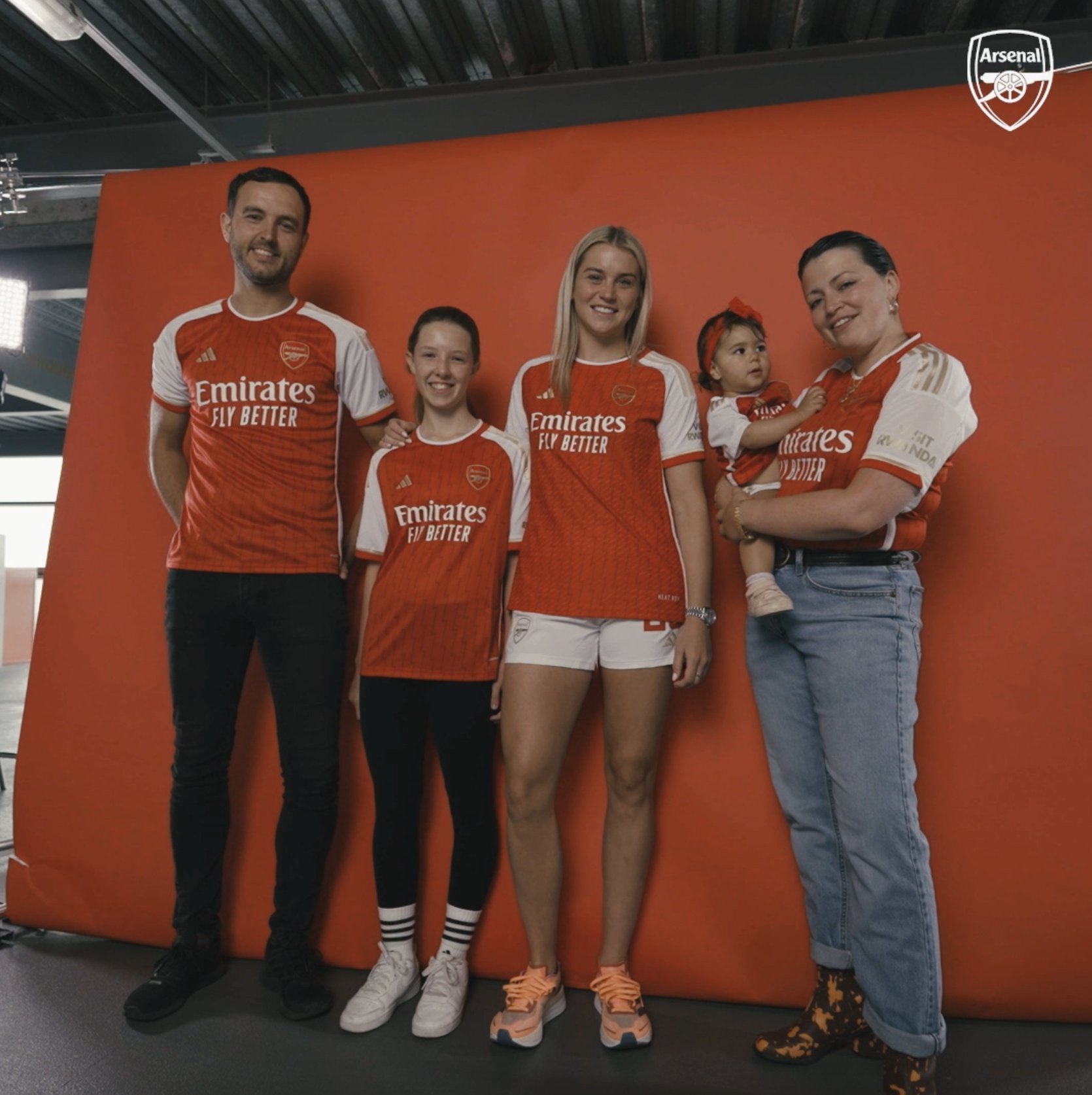 Arsenal chiêu mộ thành công cựu tiền đạo của MU - Alessia Russo - Ảnh 8.