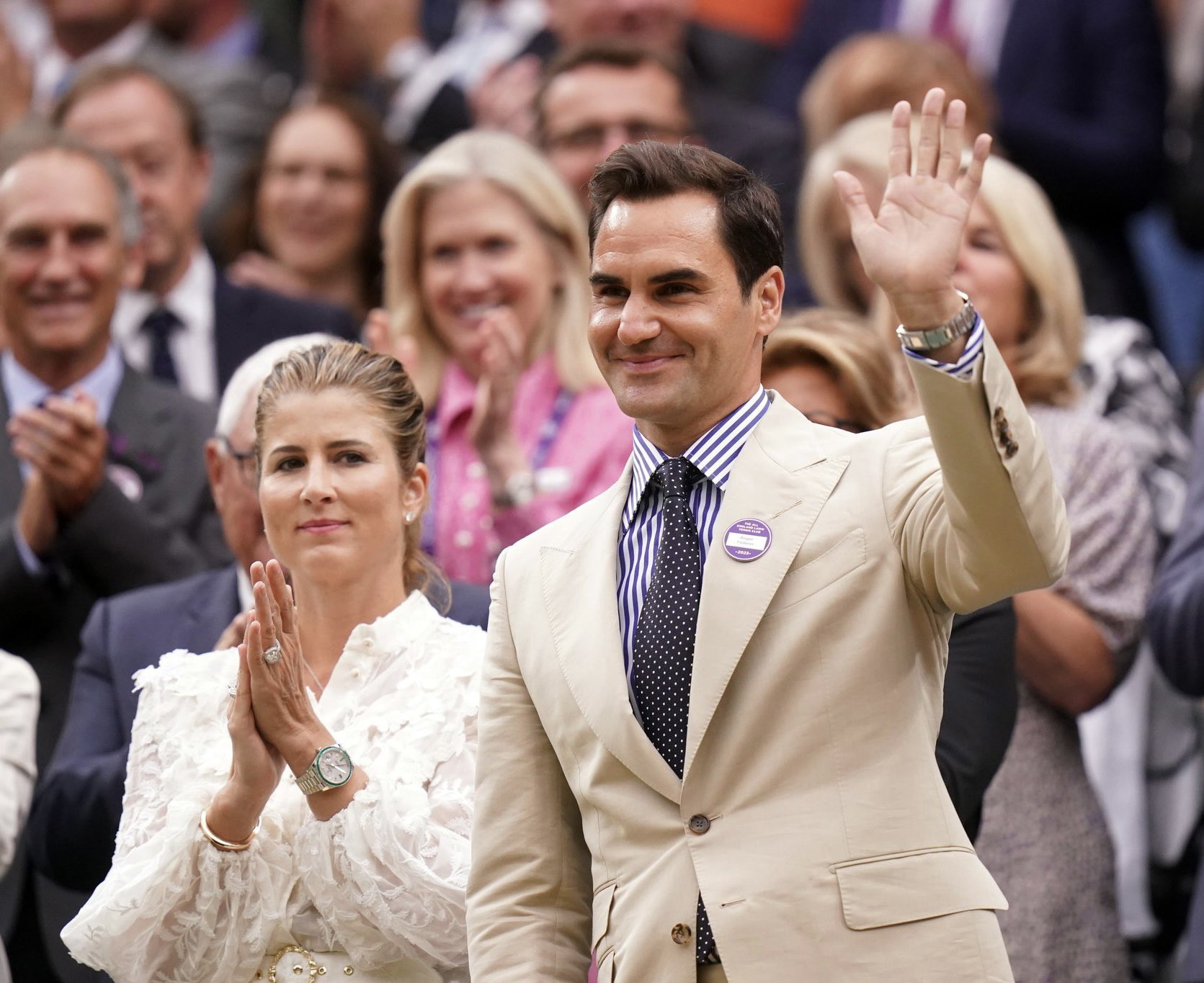 Roger Federer được sự chào đón nồng nhiệt khi trở lại Wimbledon sau giải nghệ - Ảnh 4.
