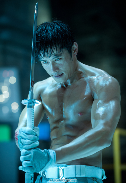 Tài tử Lee Byung Hun vực dậy sự nghiệp sau scandal ngoại tình nhờ 'Squid Game' - Ảnh 6.