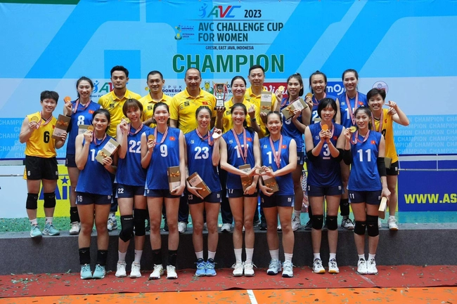 Tuyển bóng chuyền nữ Việt Nam vô địch AVC Challenge Cup 2023 - Ảnh: Thu Thảo