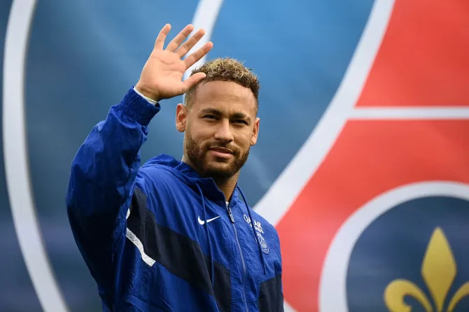 Những yêu cầu xa xỉ của Neymar khi chuyển tới CLB Ả Rập - Ảnh 12.
