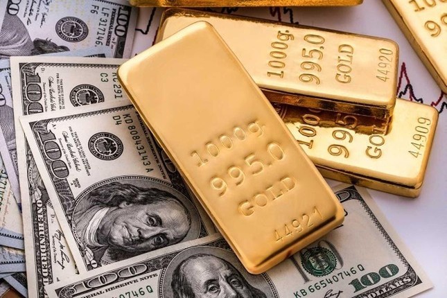 Giá vàng thế giới giảm 1% do đồng USD mạnh lên - Ảnh 1.