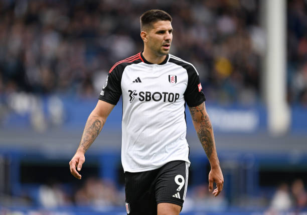 Mitrovic rời Fulham gia nhập Al-Hilal