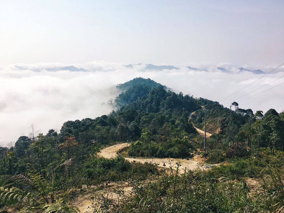 Thả mình vào đỉnh núi chín tầng thang Chiêu Lầu Thi, khám phá trọn nẻo đường Hà Giang - Ảnh 1.