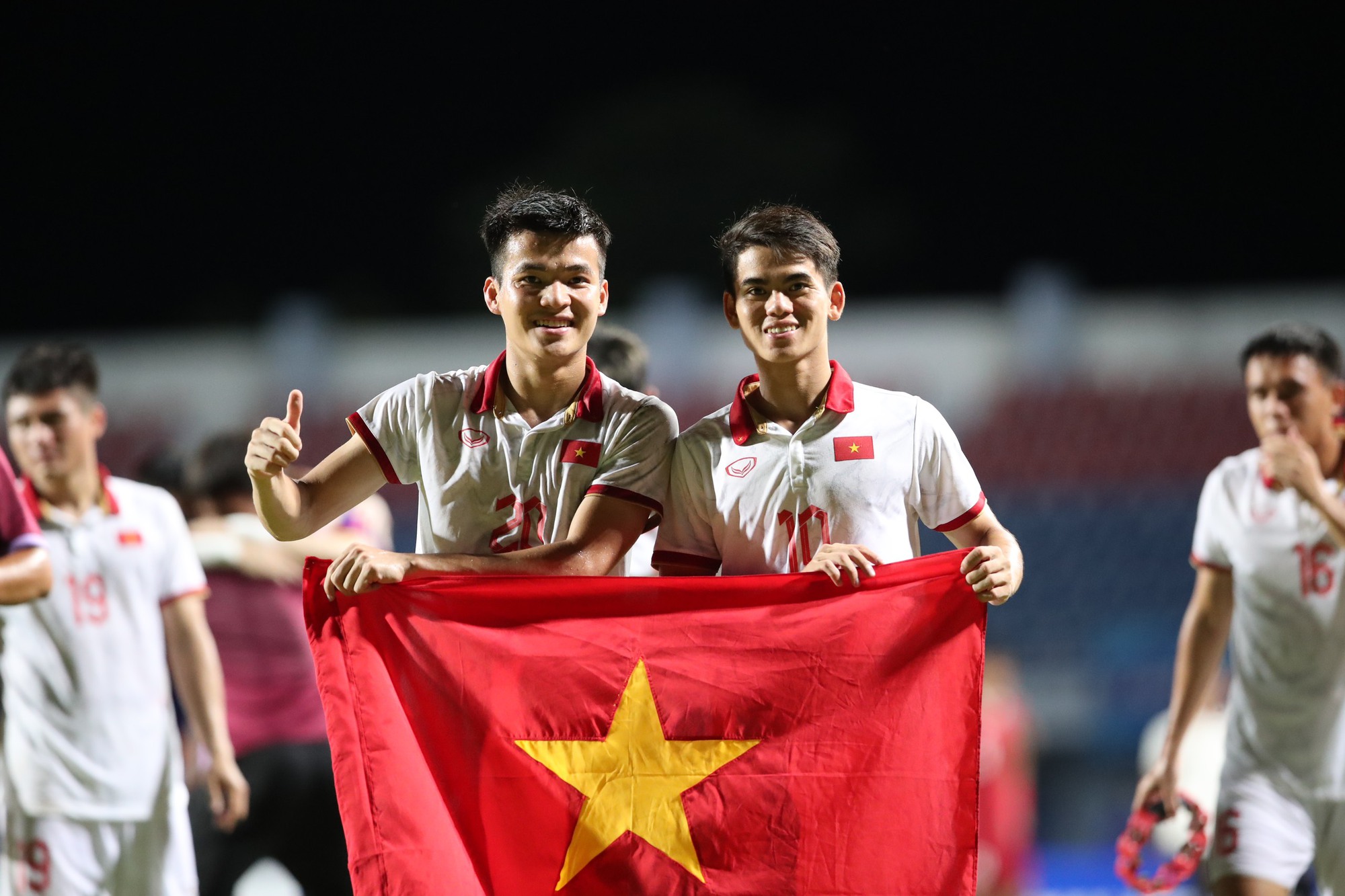 HLV Troussier chọn 9 nhà vô địch Đông Nam Á dự vòng loại U23 châu Á - Ảnh 2.