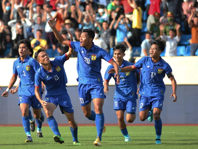 U23 Lào triệu tập SAO châu Âu quyết đấu U23 Việt Nam tại giải Đông Nam Á - Ảnh 2.