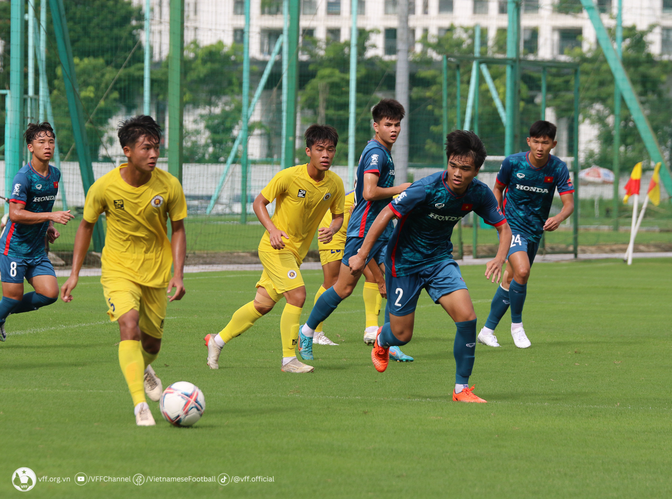 Thiếu quân ‘xịn’, U23 Việt Nam vẫn đấu tập để kịp lên đường dự giải Đông Nam Á  - Ảnh 3.
