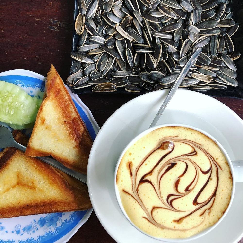 Top 10 quán cafe trứng trứ danh Hà Nội, chuẩn vị thơm ngon say lòng du khách - Ảnh 3.