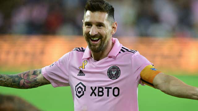 Tin nóng thể thao tối 7/9: MU lỗ 600 triệu bảng trong 1 ngày, Chủ tịch La Liga nuối tiếc Messi - Ảnh 3.