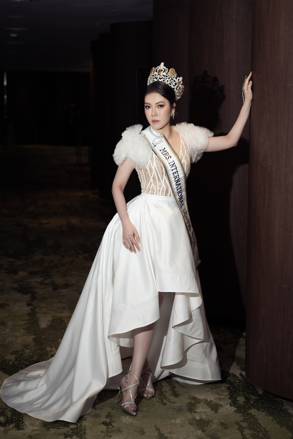Hoa hậu Trần Hà Trâm Anh, CEO Vũ Thái “xuất khẩu” đầu năm sang Mã Lai để chấm thi - Ảnh 5.