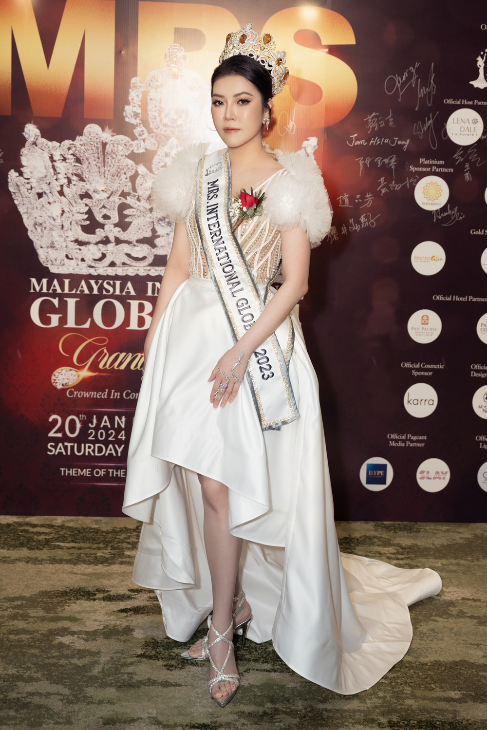 Hoa hậu Trần Hà Trâm Anh, CEO Vũ Thái “xuất khẩu” đầu năm sang Mã Lai để chấm thi - Ảnh 2.