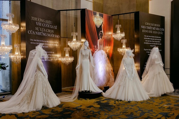 Show diễn váy cưới được mong chờ nhất năm 2024 của thương hiệu Choi Jae Hoon tại Việt Nam - Ảnh 1.