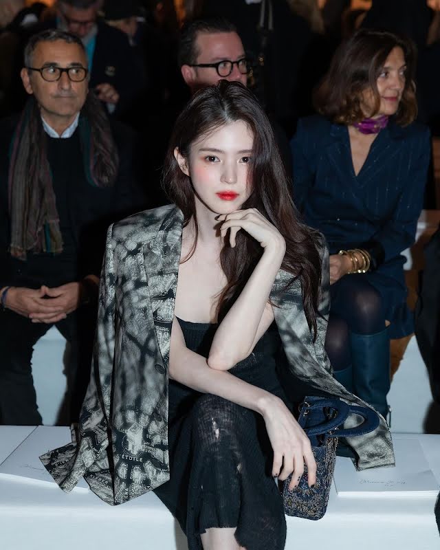 'Mê mẩn' những hình ảnh chưa được công bố của Han So Hee tại Tuần lễ thời trang Paris - Ảnh 6.
